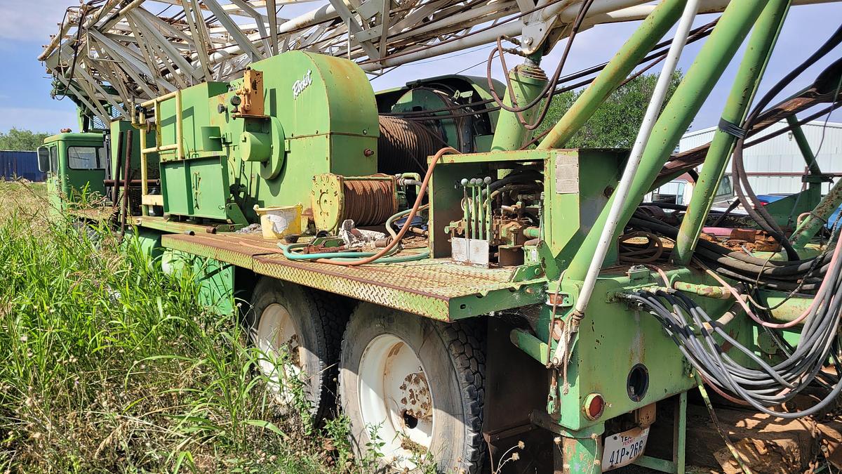 Used 1980 Franks 1287 Workover Rig