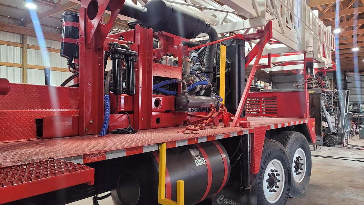 Refurbished Cameron 550 Workover Rig