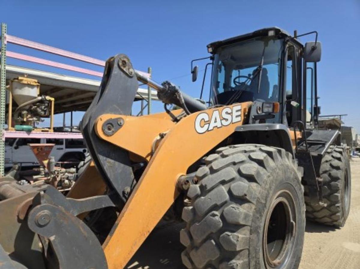 Used Case 821G 4 yard wheel loader