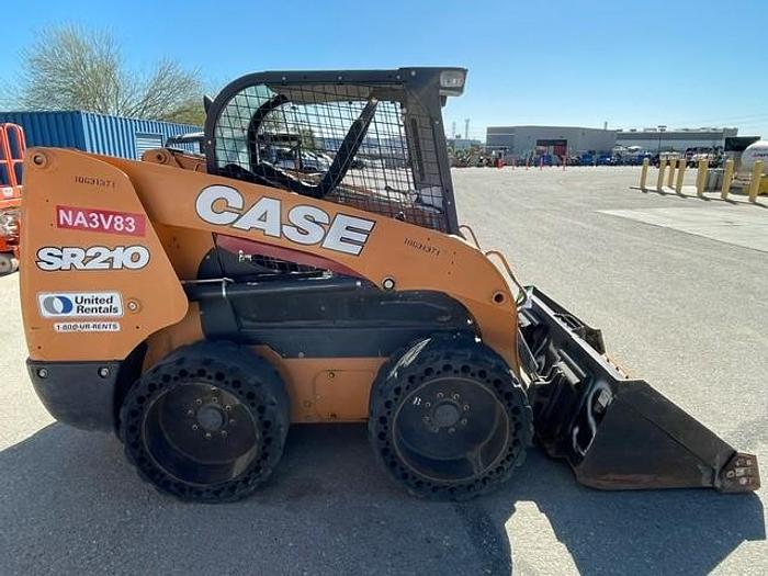 Used 2017 Case Sr210 Skid steer