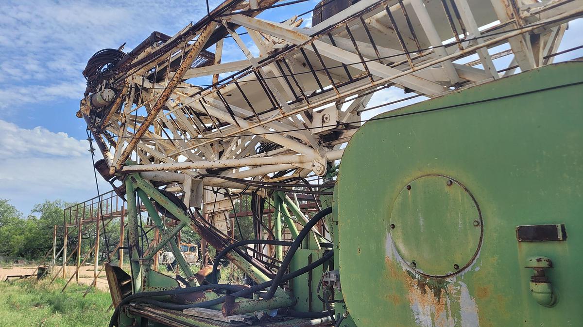 Used 1980 Franks 1287 Workover Rig