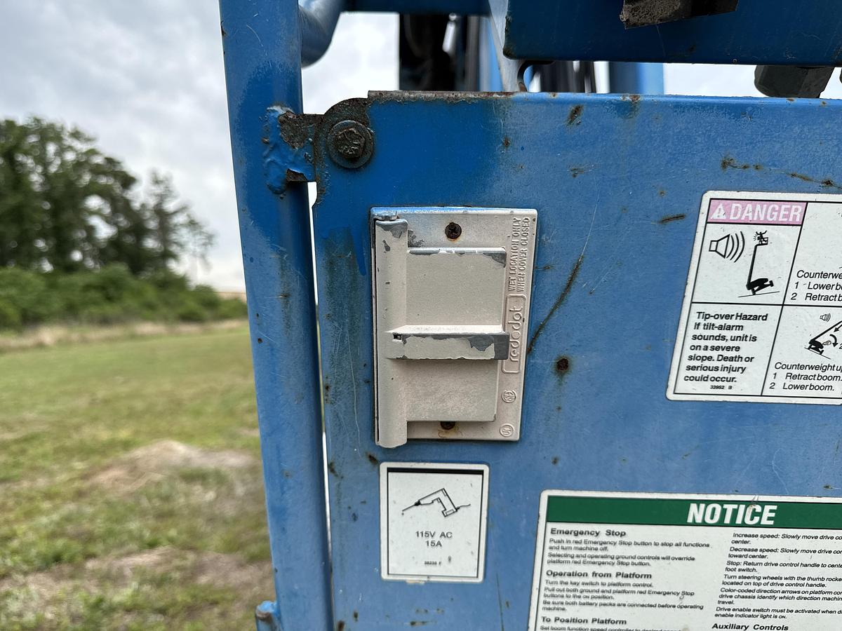 Used 2000 Genie Industries Z-30/20N