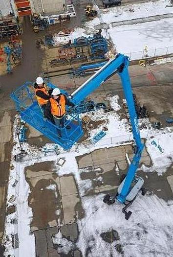 Used 2016 Genie 135ft Articulating Boom