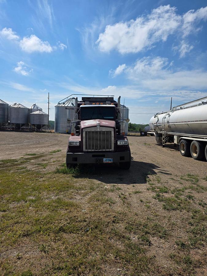 Used 1999 Kenworth T800 Hot Oiler Truck