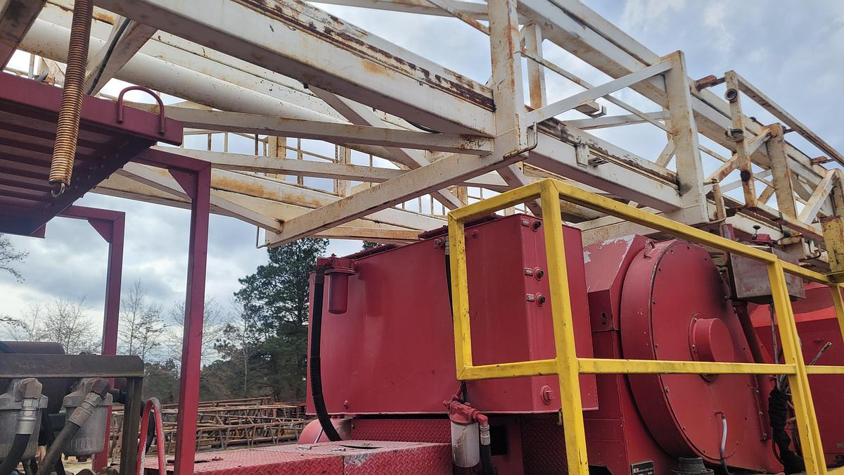 Used 2008 NOV 5C Workover Rig