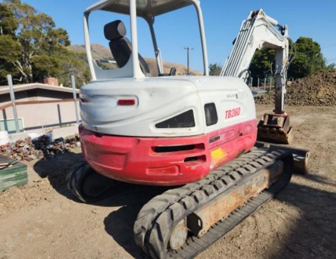 Used TAKEUCHI TB260 MINI EXCAVATOR