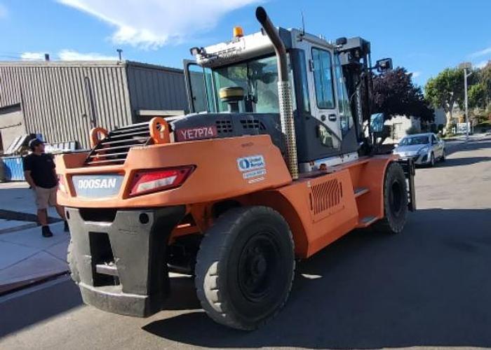 Used Doosan D160S-7 36,000 LBS forklift