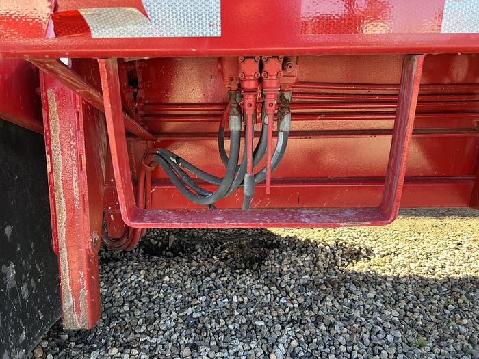 Used 2013 Hawker Pipe Handler