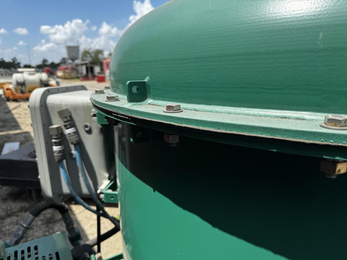 Used Derrick Vacu-Flo 1200 Vacuum Degasser