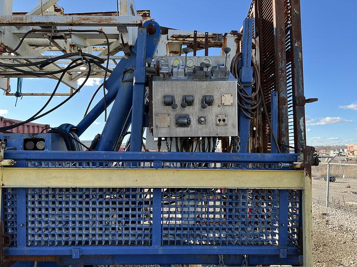 Used 2006 SJ Petro XJ400 Workover Rig