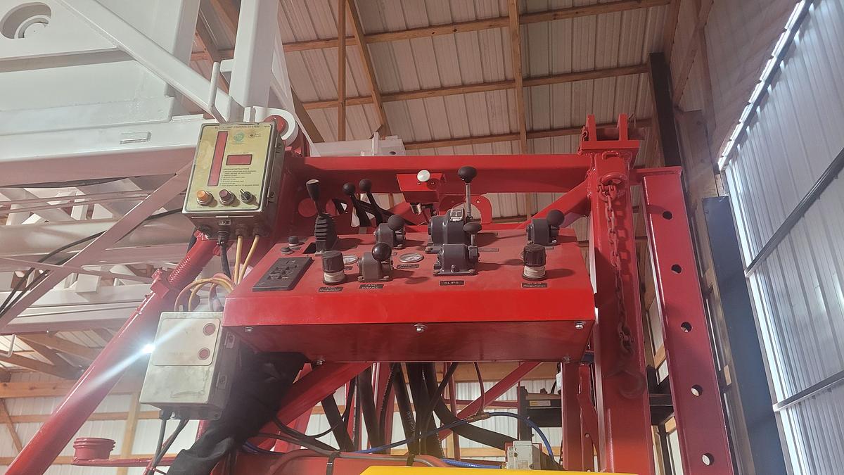 Refurbished Cameron 550 Workover Rig