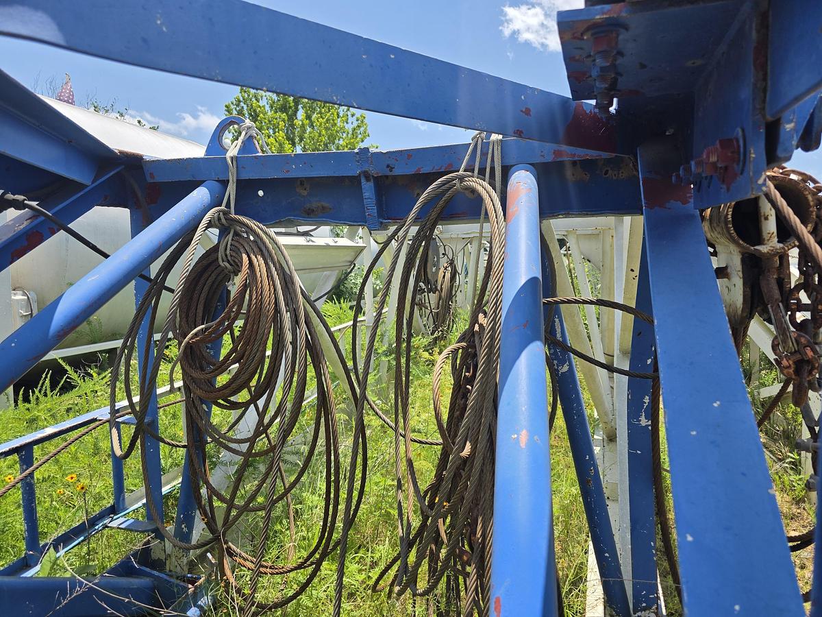 Used Skytop Brewster N-46 900 HP Drilling Rig