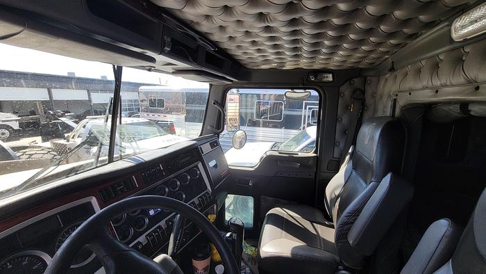 Used 2008 Kenworth Acid Stimulation Trailer