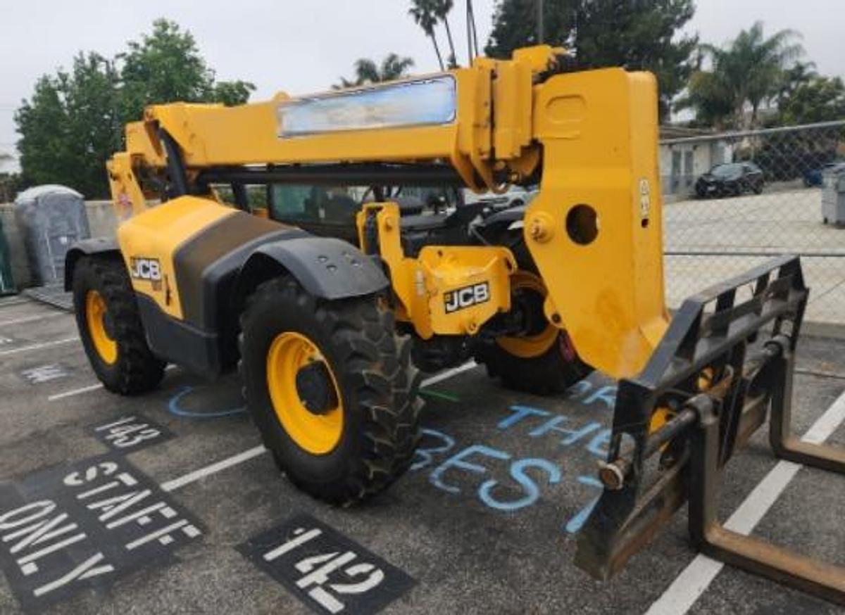 Used 2017 JCB 507-42 Variable Reach Forklift – 1,691 HOURS