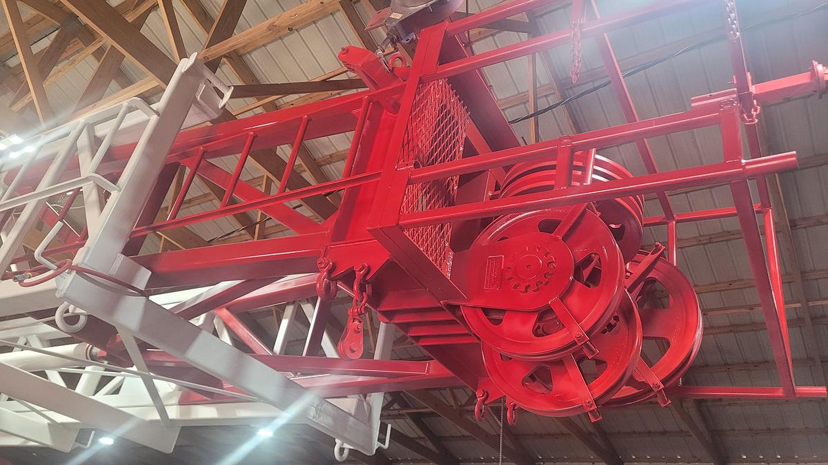 Refurbished Cameron 550 Workover Rig