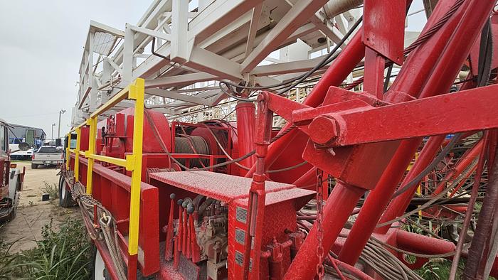 Used 2004 Franks 1287 Workover Rig