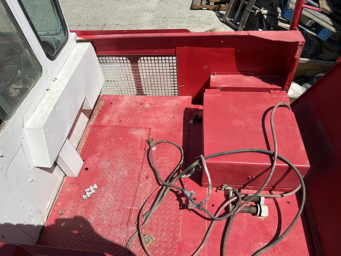 Used 1982 Franks Explorer 300 Carrier