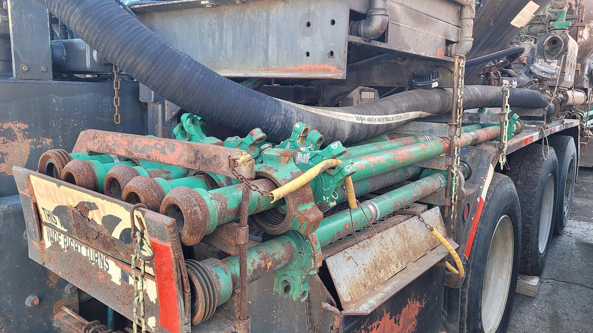 Used 2008 International Cement Pumper