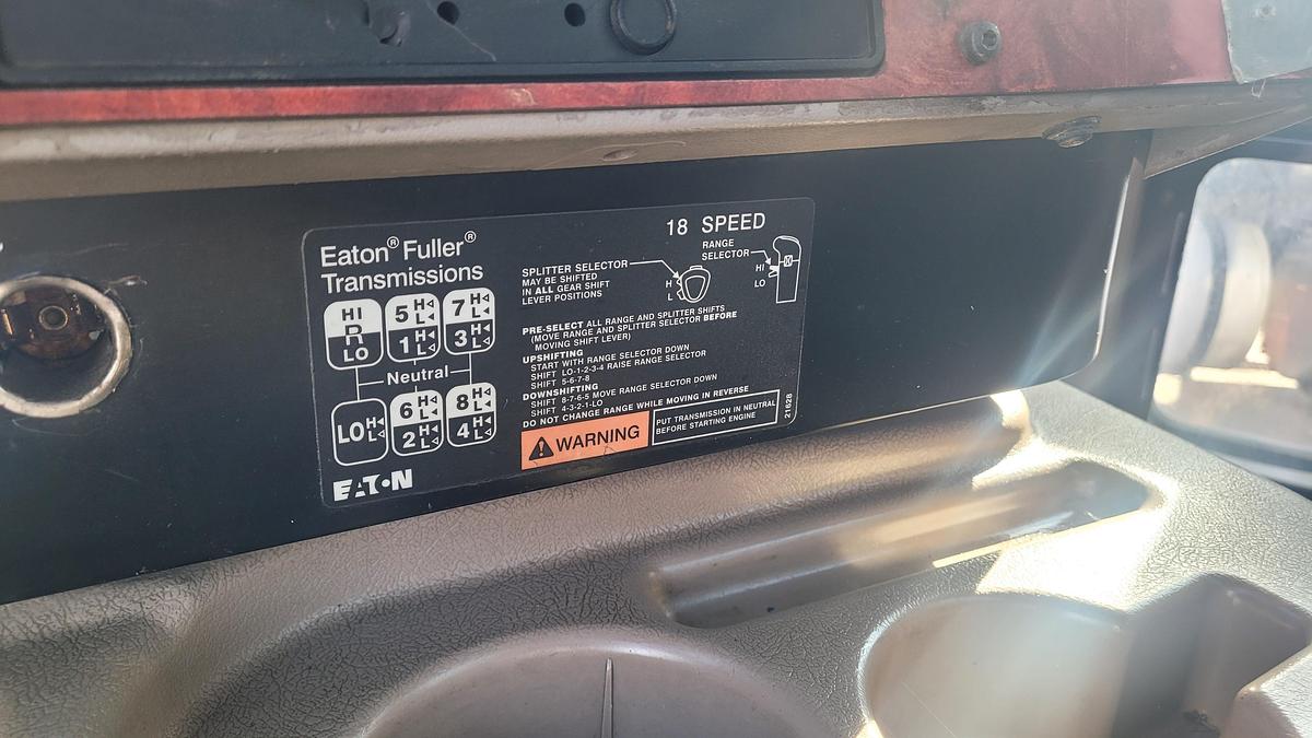 Used 2004 International Paystary Bulk Truck