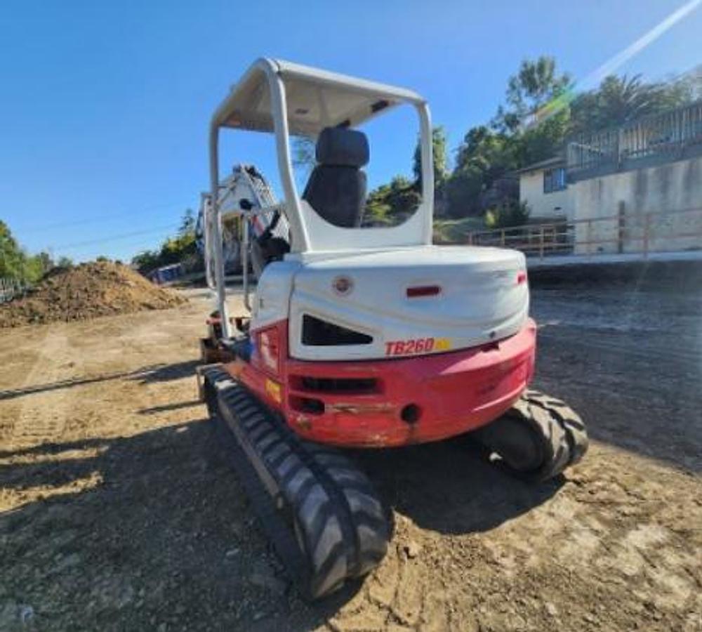 Used TAKEUCHI TB260 MINI EXCAVATOR