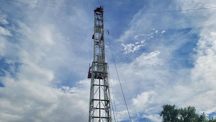 Used Franks 400 Workover Rig