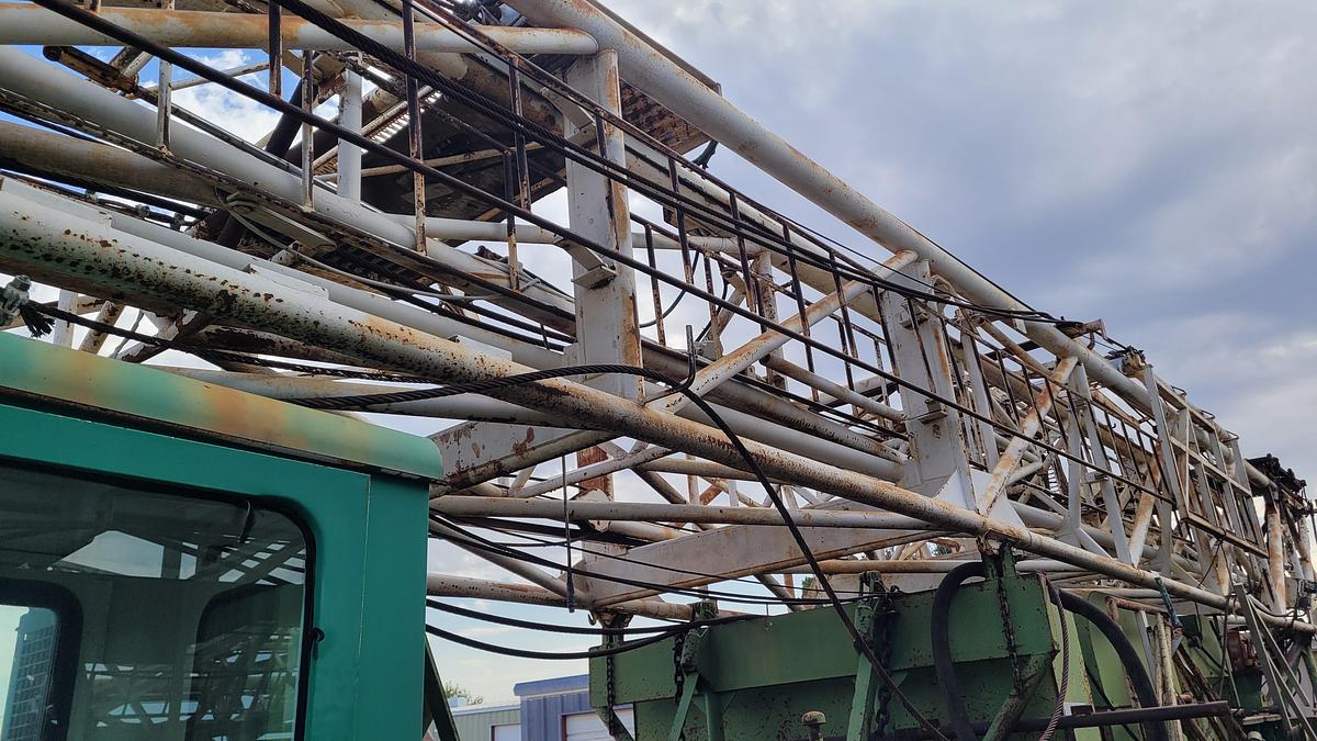 Used 1980 Franks 300 Workover Rig