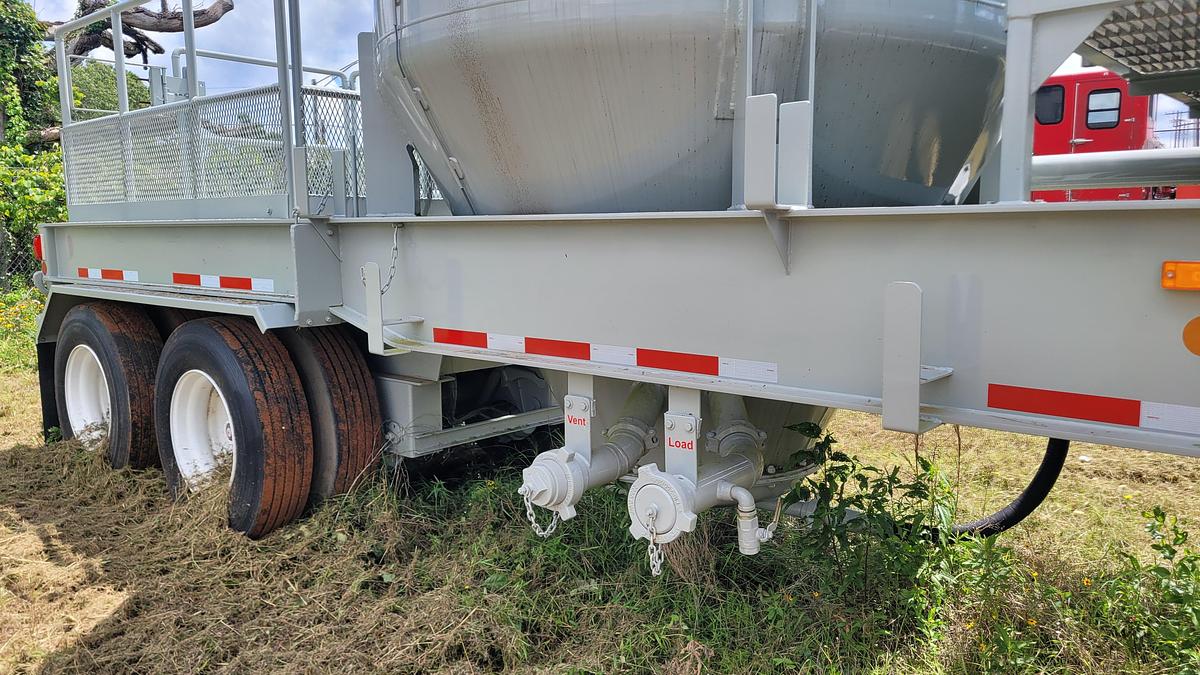 Used 2005 Worley Cement Bulk Trailer