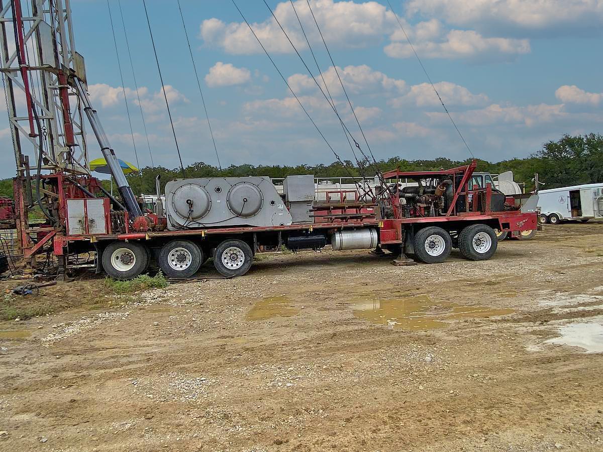 Used 2009 Service King SK 575