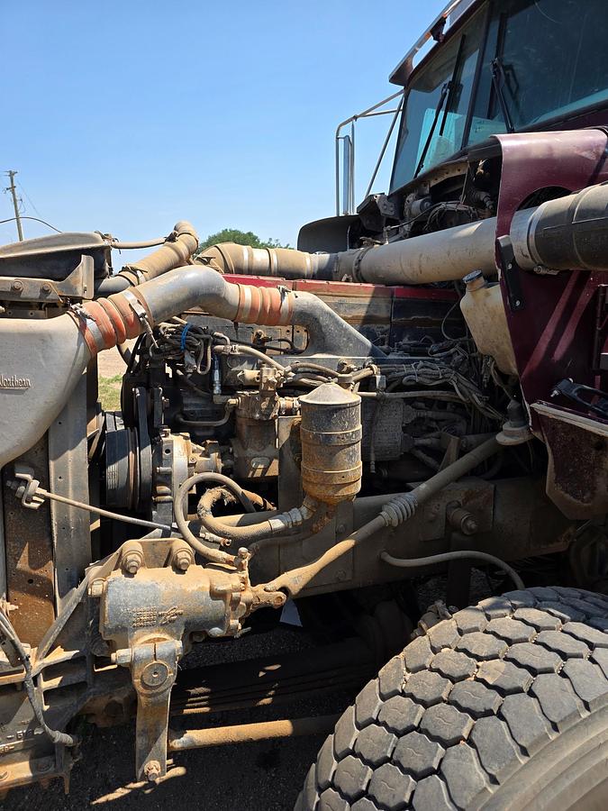 Used 1999 Kenworth T800 Hot Oiler Truck