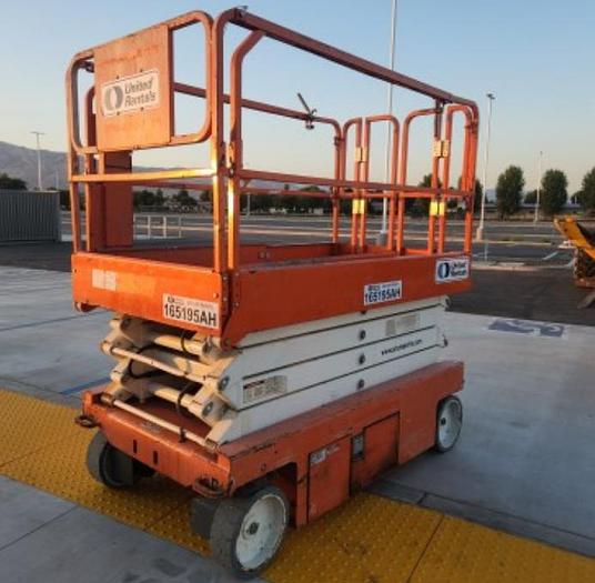Used Snorkel 26ft 48" scissor lift