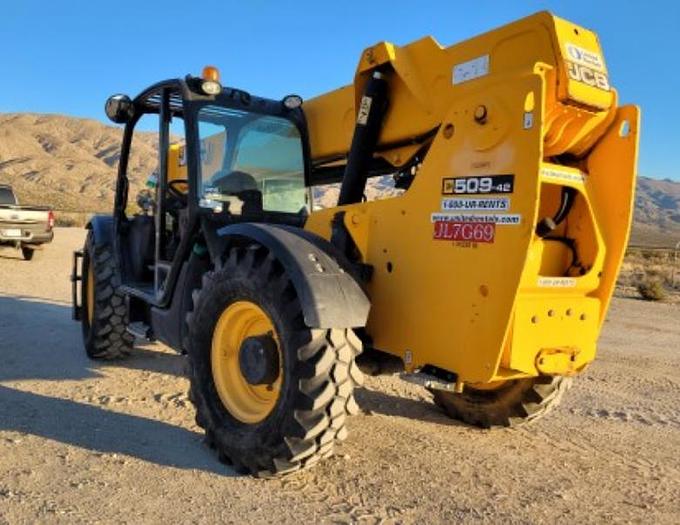 Used JCB 9,000Lbs Reach Lift