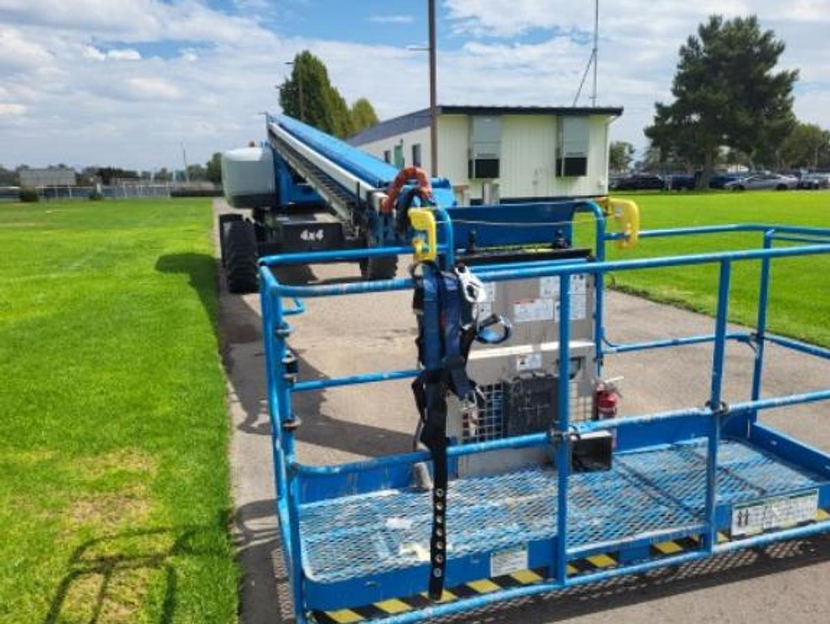Used 2017 GENIE S85 TELESCOPIC 85FT BOOM 4WD