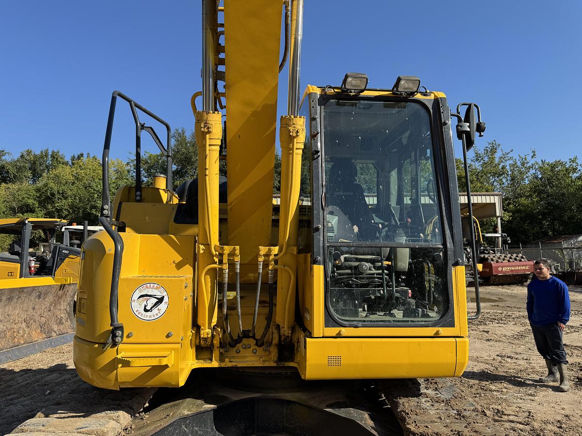 Used 2022 KOMATSU PC138-11