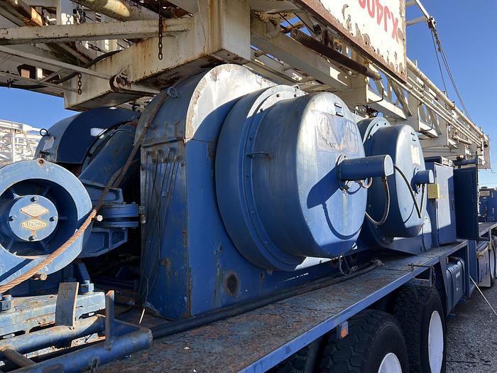 Used 2006 SJ Petro XJ400 Workover Rig