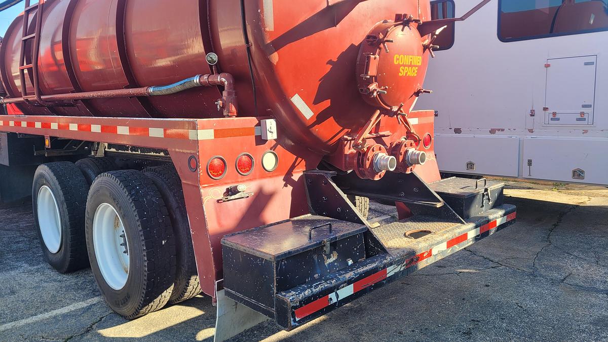 Used 2013 Mack Granite GU813 Vacuum Truck