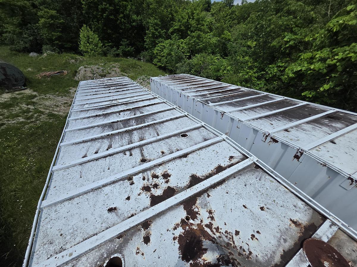Used Valmont Frac Tanks