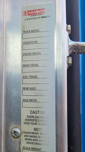 Used 2005 Kenworth T800B Winch Truck