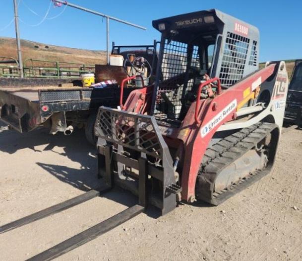 Used TAKEUCHI Track Skid Steer 