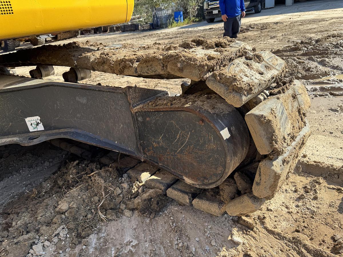 Used 2022 KOMATSU PC138-11