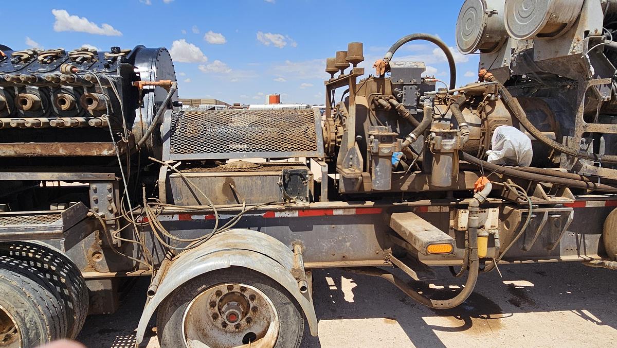 Used 2011 Caterpillar Gardner Denver 2500 Frac Pump