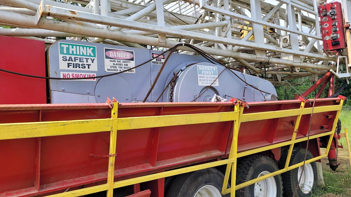 Used 2005 Lanco 750 Workover Rig