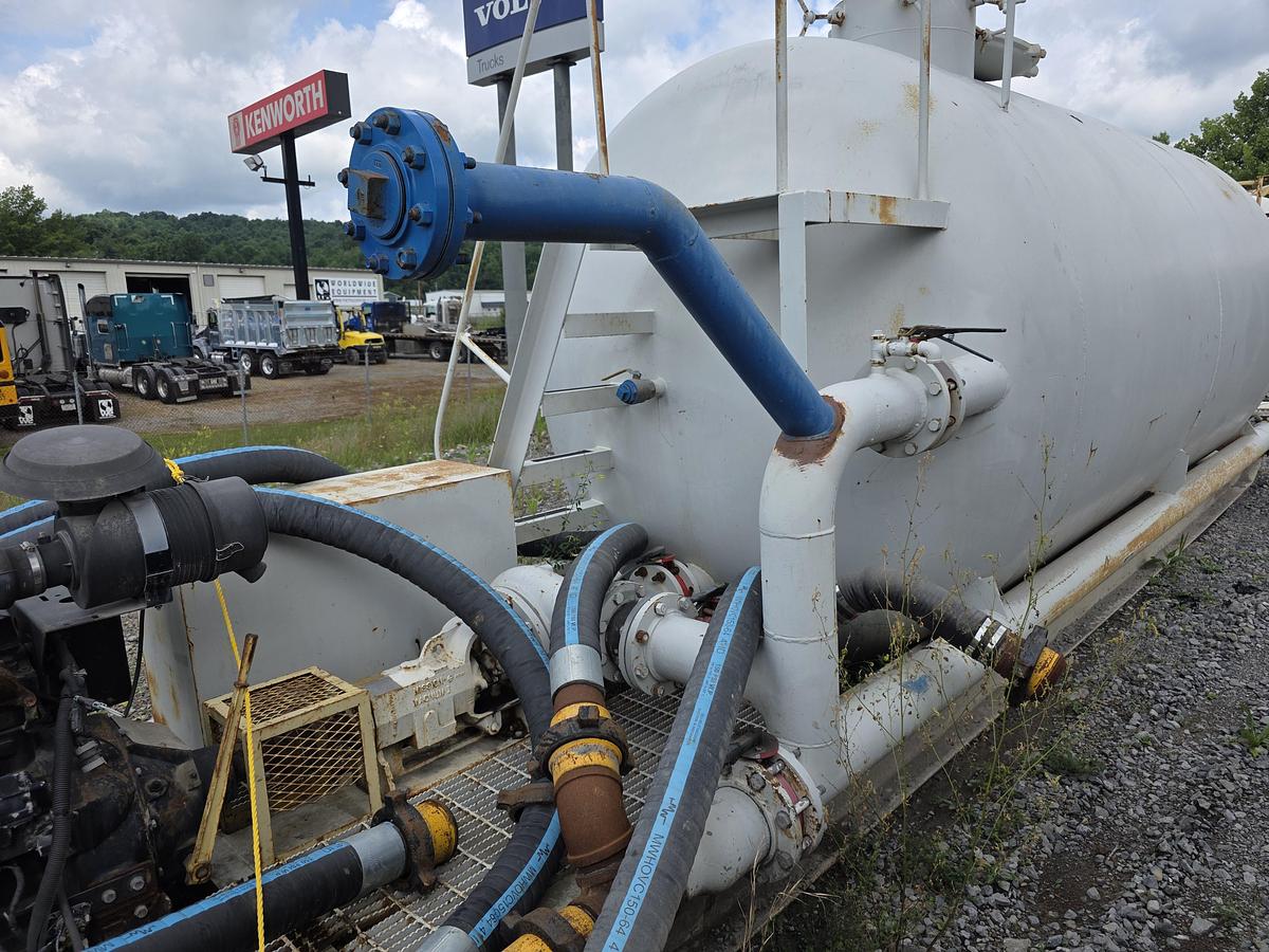 Used Baker Hughes 200 BBL Mix Plant
