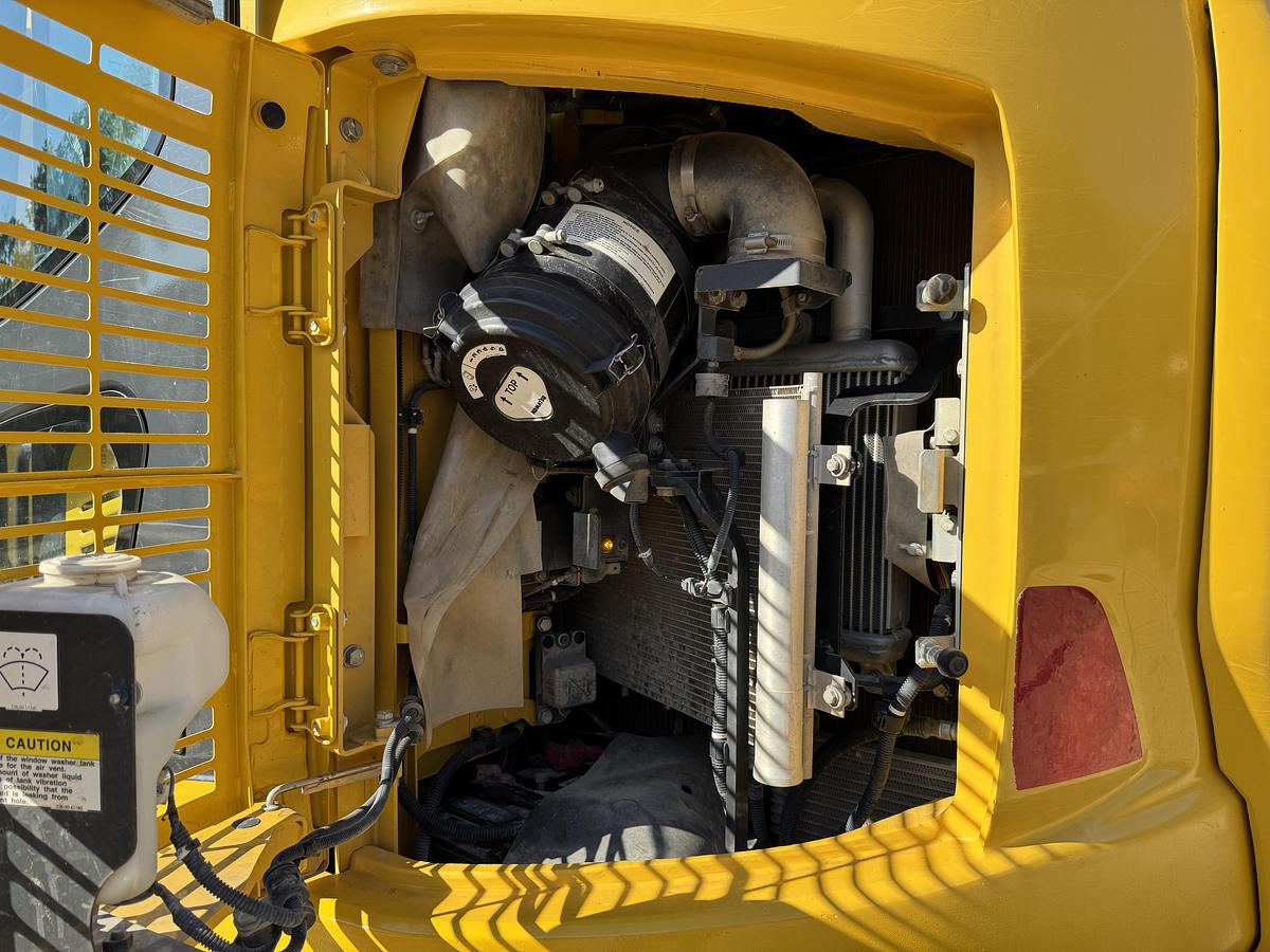 Used 2022 KOMATSU PC138-11