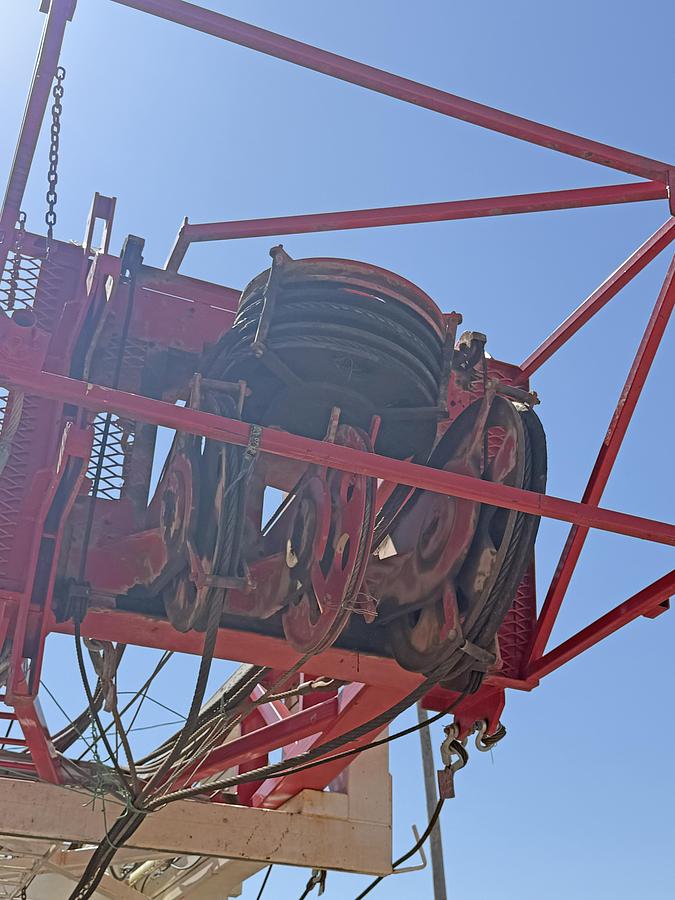 Used 2007 Cameron 550 Workover Rig