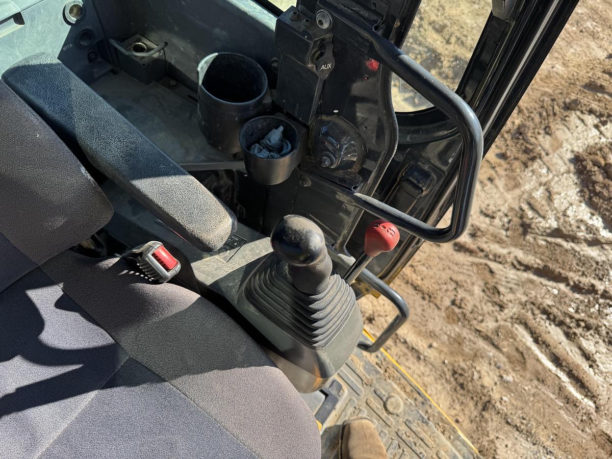 Used 2022 KOMATSU PC138-11