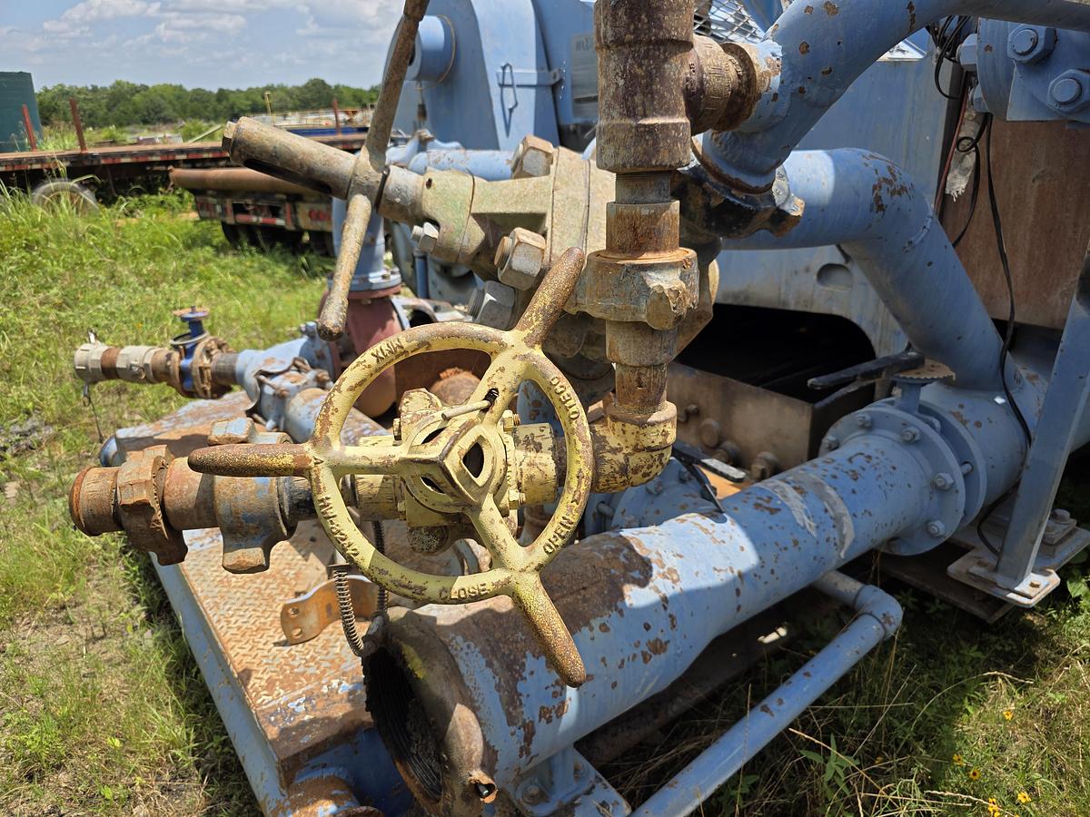 Used Skytop Brewster N-46 900 HP Drilling Rig