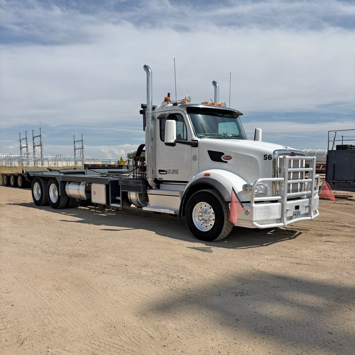 Used 2023 Peterbilt 567 Winch Truck