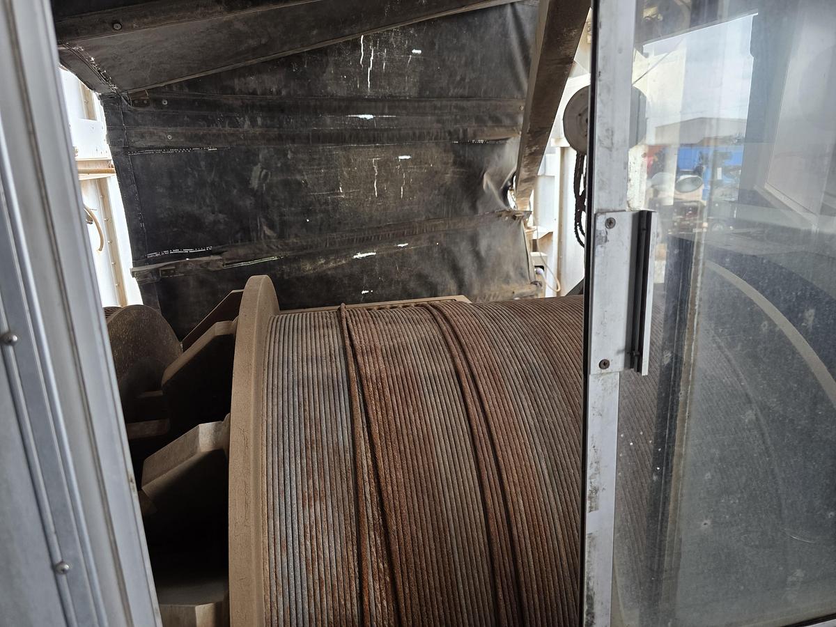 Used 2010 Peterbilt 340 Wireline Truck