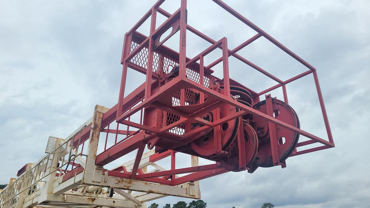 Used 2008 NOV 5C Workover Rig