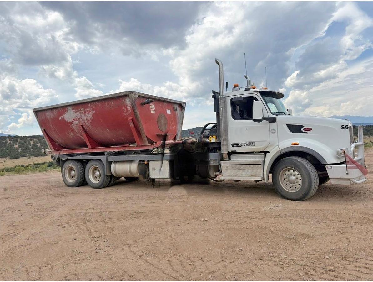 Used 2023 Peterbilt 567 Winch Truck